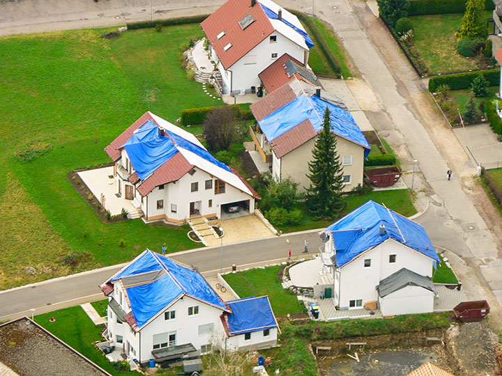 Dachabdeckungen nach Sturmschaden