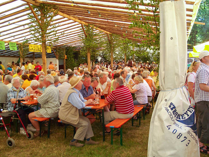 komplette Einhausung aus Mietplanen