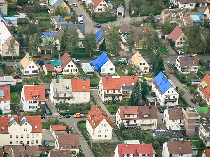 Notdächer bei Hagelschaden